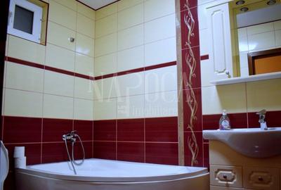 Casa 6 camere de vanzare in Sanmartin - 9