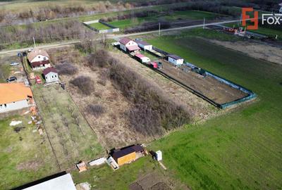 Teren intravilan de 1952 mp cu utilitati - zona Parta - 3