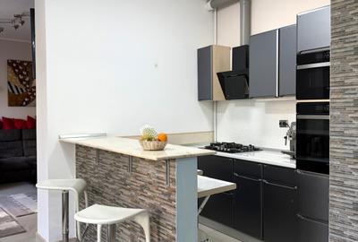 Vila P+1+M 2017 / Curte / Terasa la Mansarda / Casa Radio / Plevnei - 26