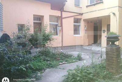 Casă individuală cu 2 camere în Central