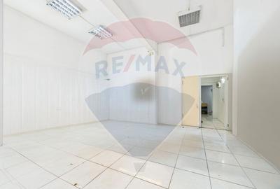 Spațiu comercial, de 70 mp, în Văcăresti