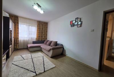 Apartament 2 camere- Decomandat- Etaj intermediar - 3