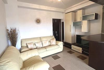 Apartament cu 3 camere semidecomandat, mobilat în Apărătorii Patriei
