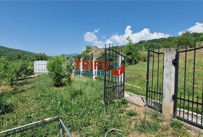 Teren Construcții intravilan de 582 mp, în Ampoița