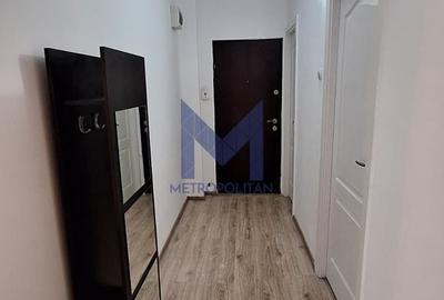 De închiriat apartament 2 camere decomandat I strada Lunii - 12