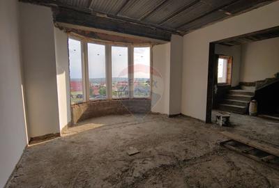 Casă / Vilă individuală cu 560 mp teren, de vânzare în Scheia, Suceava - 35