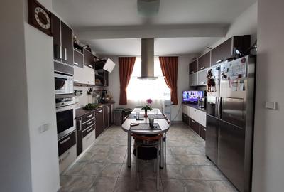 Casa de vanzare - 3