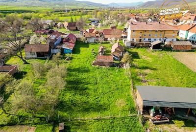 Teren frumos de 1.469 mp cu casuta: oportunitate in zona Centrala, Bodoc - 5