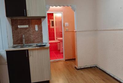 Ap 2 cam, conf 1, Buzaului Parter cu balcon, LIBER - 8