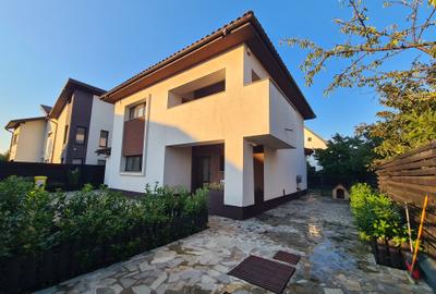 OMNIA-Proprietati alese! Casa ta. Asfalt,canalizare. Spatioasa, surprinzatoare! - 2