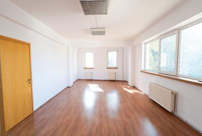 Spațiu Premium Luminos (160 mp) – Etaj 1 | Scară Privată | Birouri | Central - 8