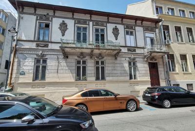 Vila interbelica Universitate | 17 CAMERE - 17