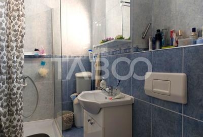 Apartament 55 mp 3 camere etaj 3 balcon pivnita Piata Noua Cisnadie - 8