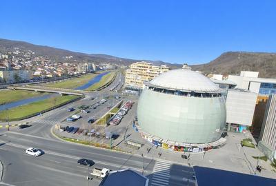 Apartament 3 camere -Ultracentral – vedere panoramică asupra orașului - 1