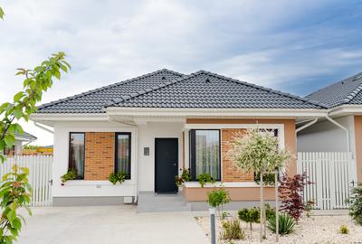 VEZI AZI SI TE MUTI MAINE/ 415 MP TEREN, 126 MP CASA SI POD DEPOZITARE/ AEROCITY - 1