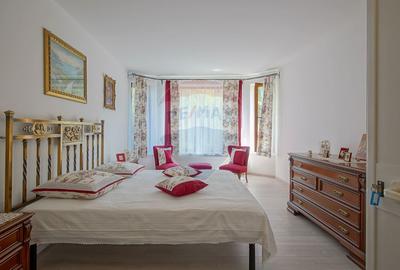 Vilă în zona Glăjărie, 10 camere, Sp + E + M, teren 2789 mp - 24