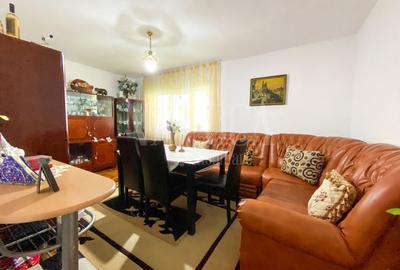 Apartament 3 camere de vanzare in Manastur, Cluj Napoca - 1