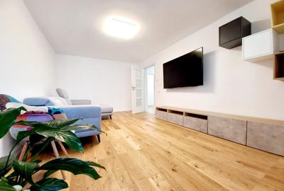 Apartament cu 4 camere decomandat în Aviației