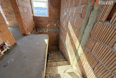 Duplex cu 3 camere si teren de 247 mp de vanzare in localitatea Sacalaz - 5