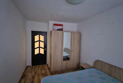Apartament cu 2 camere decomandat, mobilat în Titan