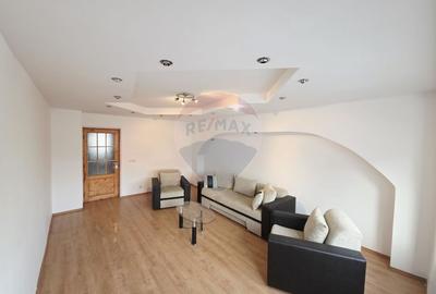 Apartament cu 2 camere de vânzare în zona 1 Mai - 1