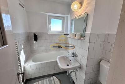 Apartament 3 camere de vanzare in  Bacau strada 9 Mai - 8