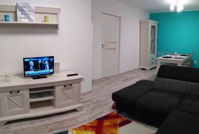 Apartament cu 2 camere decomandat, mobilat în Mărăști