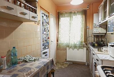 Apartament 4 camere, decomandat, etaj 1 din 4, cartierul Manastur - 9