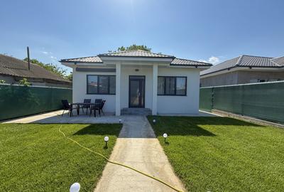 Casa cocheta in Corbu,  mobilalta si utilata  aproape de plaja salbatica! - 1