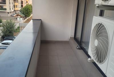 Apartament cu 2 camere, mobilat si utilat. Prima inchiriere. Loc de parcare - 9