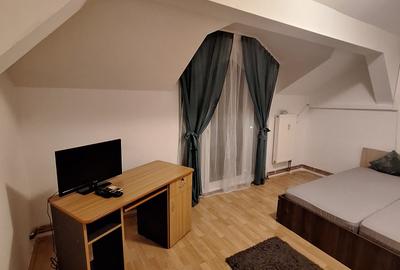 Apartament 1 camera ,decomandat xuloc de parcare,zona Iulius Mall - 2