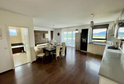 Apartament cu 2 camere decomandat, mobilat în Bartolomeu