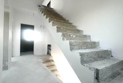 Triplex, 3 camere, 85mp utili, 320mp teren, curent trifazic - Sacalaz - 14