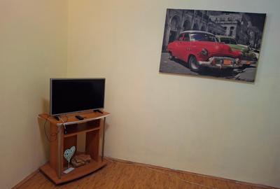 Proprietar,de inchiriat apartament cu o camera, central - 10