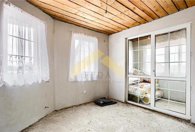 Casa noua de vanzare orasul Ineu - 52