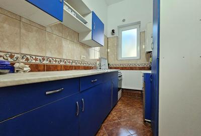 Spatiu comercial/birou de inchiriat – Micro 4, zona cu trafic pietonal intens - 4