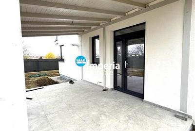 Duplex 4 cam, Coso Garaj , 2 min de centru Miroslava - 4
