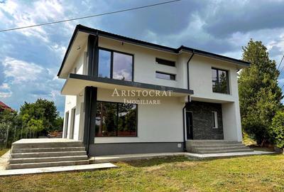 Casă cu 5 camere în Corbeanca