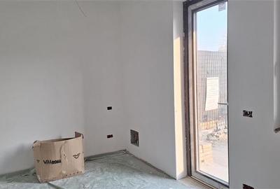 Casa noua + spatiu comercial + spalatorie auto - 20