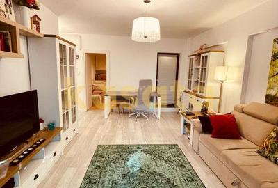 Apartament cu 3 camere decomandat, mobilat în Băneasa
