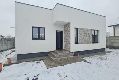 Casă individuală cu 4 camere în Berceni
