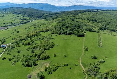 Teren 500 mp în Bradu, Sibiu – 7500 € – Zonă liniștită, priveliște munte - 6