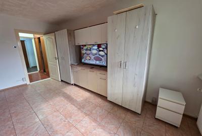 Garsoniera metrou Titan 100metri,bloc reabilitat - 2