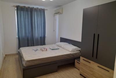 Apartament cu 2 camere decomandat, mobilat în Titan