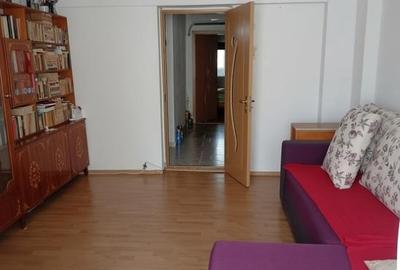 Vanzare apartament decomandat Central Slobozia Ialomita - 1