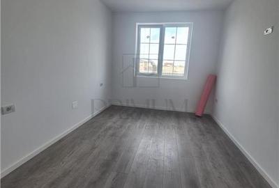 Duplex pe parter - zona excelenta - toate utilitatile - 4