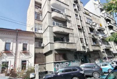 Strada Armeneasca, Apartament cu 3 camere - 76 mp - etaj 2/4, Liber- CLASA - 1