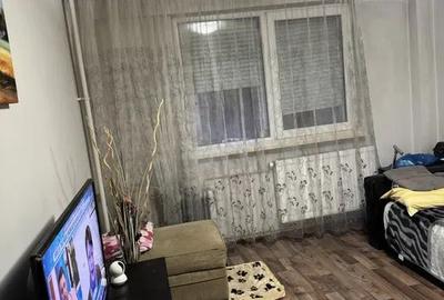 Apartament cu 2 camere semidecomandat, mobilat în Brâncoveanu
