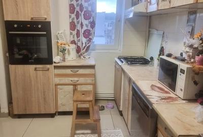 Apartament cu 2 camere decomandat în Dacia
