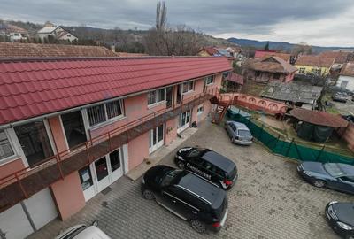Imobil cu destinatie multipla - comercial, birouri, cazare in Alesd, Bihor - 1